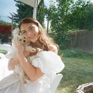 Meet your Posher, Gabrielle